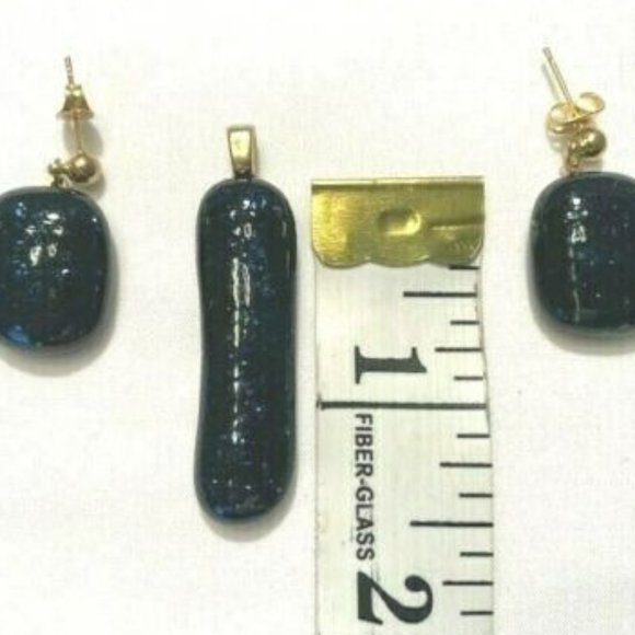 "Handmade" 3 Piece "Wrapped in Blue" - Dichoric Glass Earrings & Pendent-JM007 - Picture 4 of 5